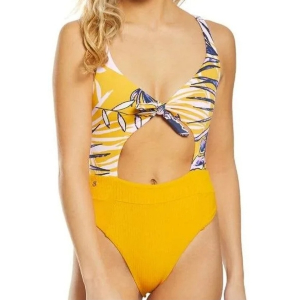 Majji 🩱NWT Maracuja Sherbet Reversible One Piece Swimsuit Size. L
